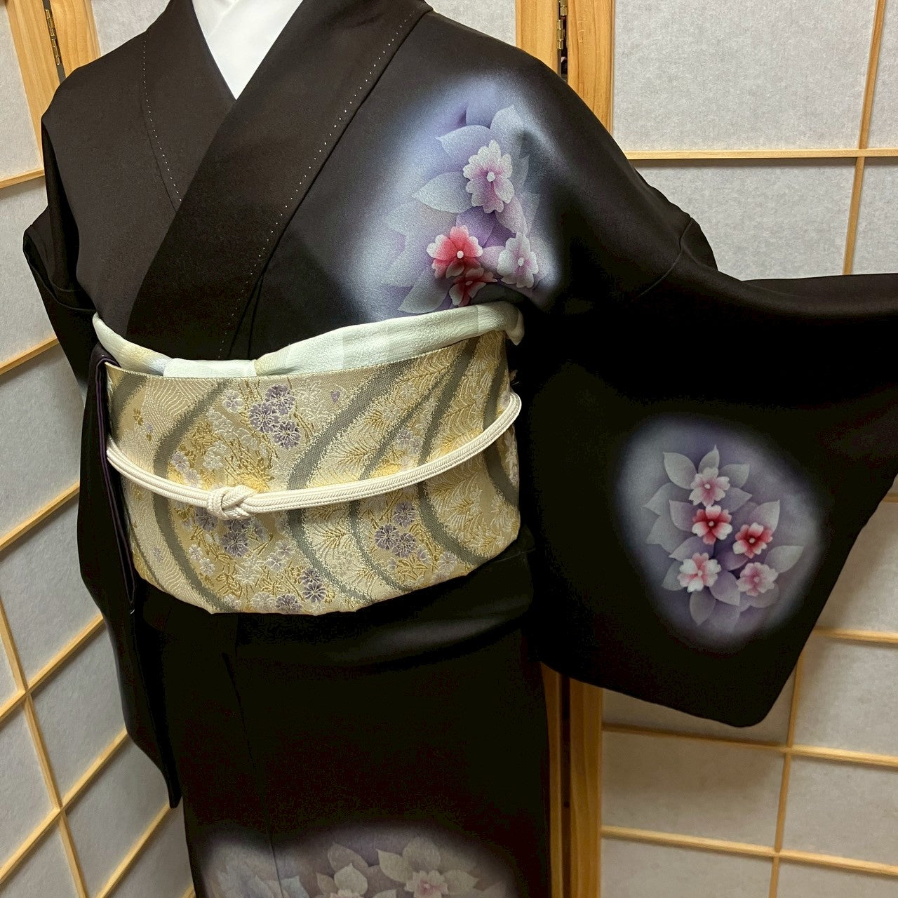 6129# Japanese Kimono Vintage Womens Silk Fabric Robe Kimono only sold Black