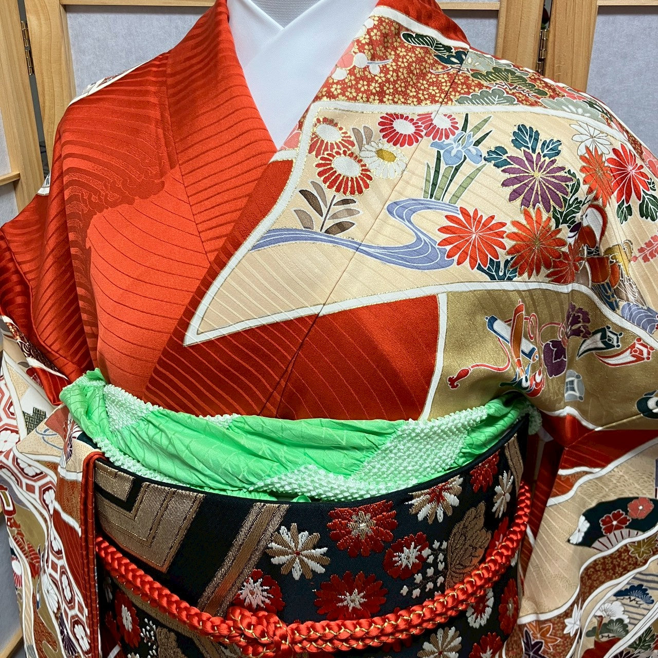 6140# Japanese Vintage Furisode Kimono Obi Obijime Obiage 4-Piece Set Silk Robe