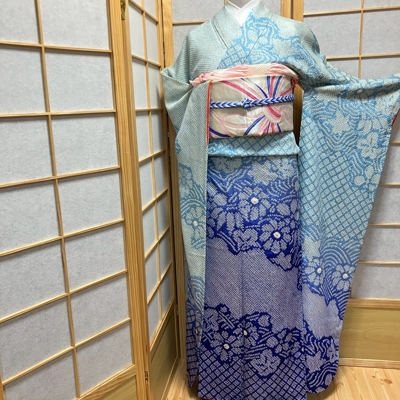 6141# Japanese Vintage Furisode Kimono Obi Obijime Obiage 4-Piece Set Silk Robe