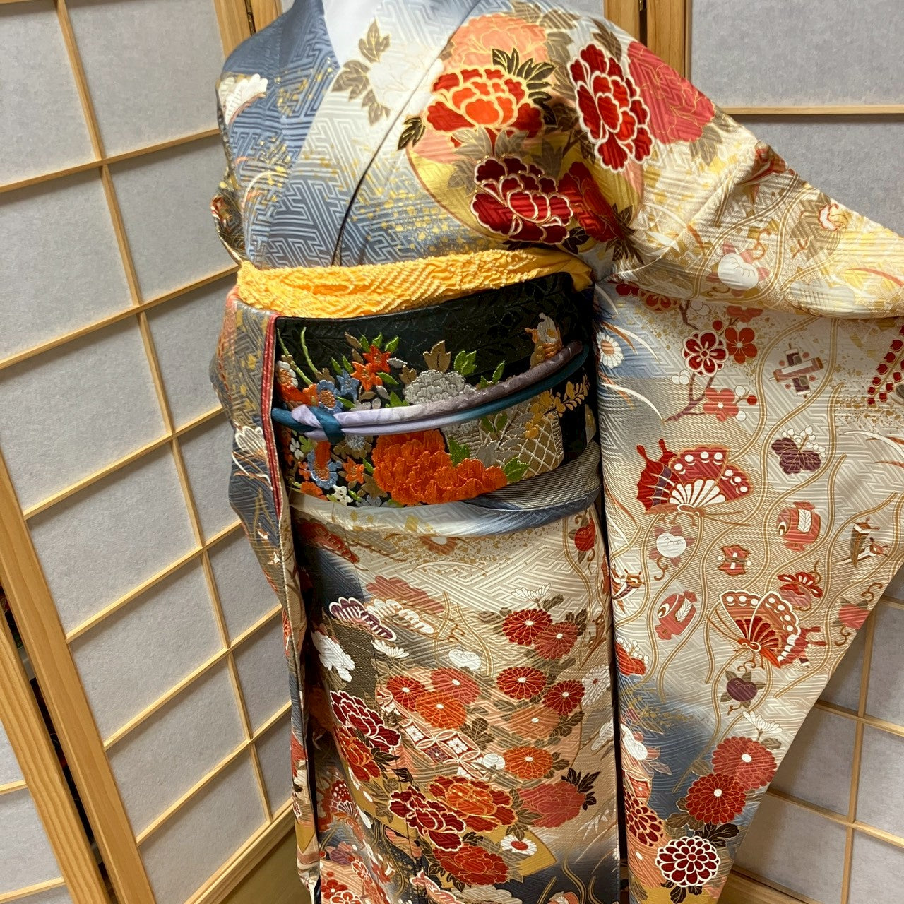 6169# Japanese Vintage Furisode Kimono Obi Obijime Obiage 4-Piece Set Silk Robe