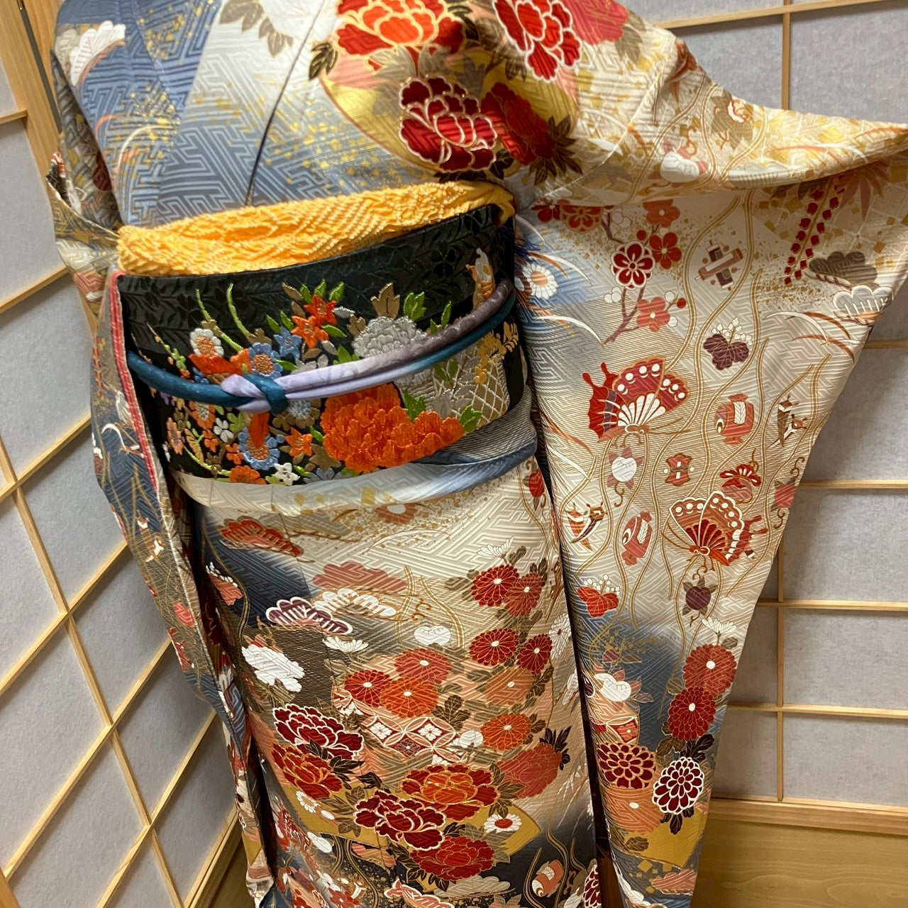 6169# Japanese Vintage Furisode Kimono Obi Obijime Obiage 4-Piece Set Silk Robe