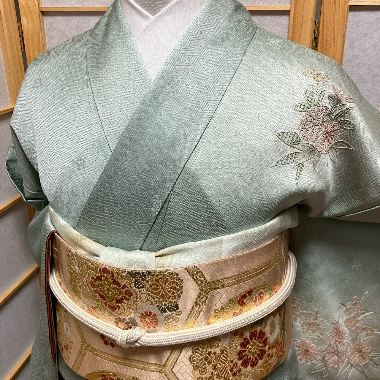 6462# Japanese Kimono Vintage Womens Silk Fabric Robe Kimono only sold Embroidery