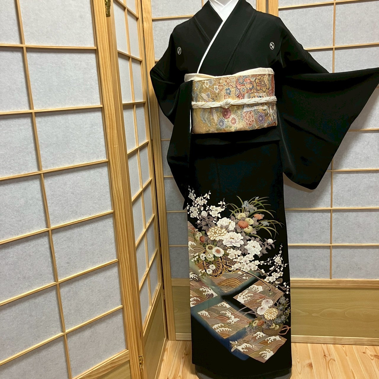 6812# Japanese Tomesode Kimono Vintage Womens Silk Fabric Robe Kimono only sold