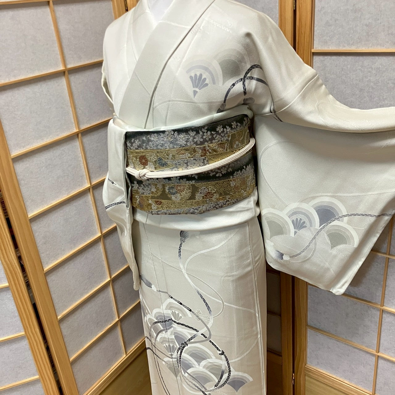 7076# Japanese Kimono Vintage Womens Silk Fabric Robe Kimono only sold