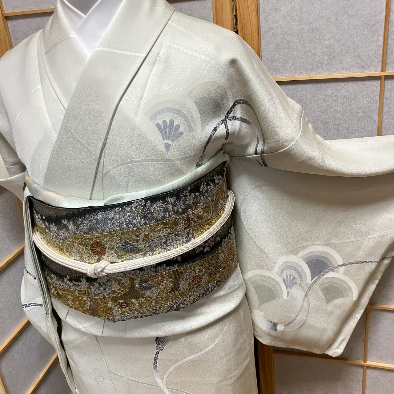 7076# Japanese Kimono Vintage Womens Silk Fabric Robe Kimono only sold