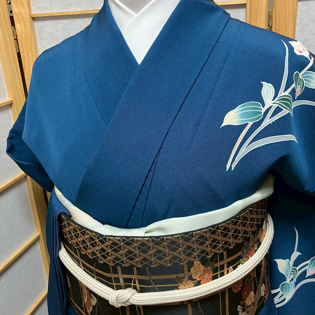 7107# Japanese Kimono Vintage Womens Silk Fabric Robe Kimono only sold Blue