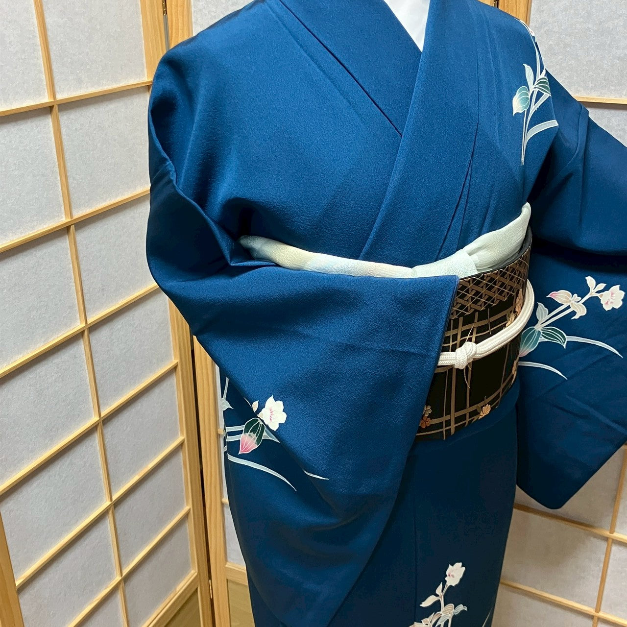 7107# Japanese Kimono Vintage Womens Silk Fabric Robe Kimono only sold Blue