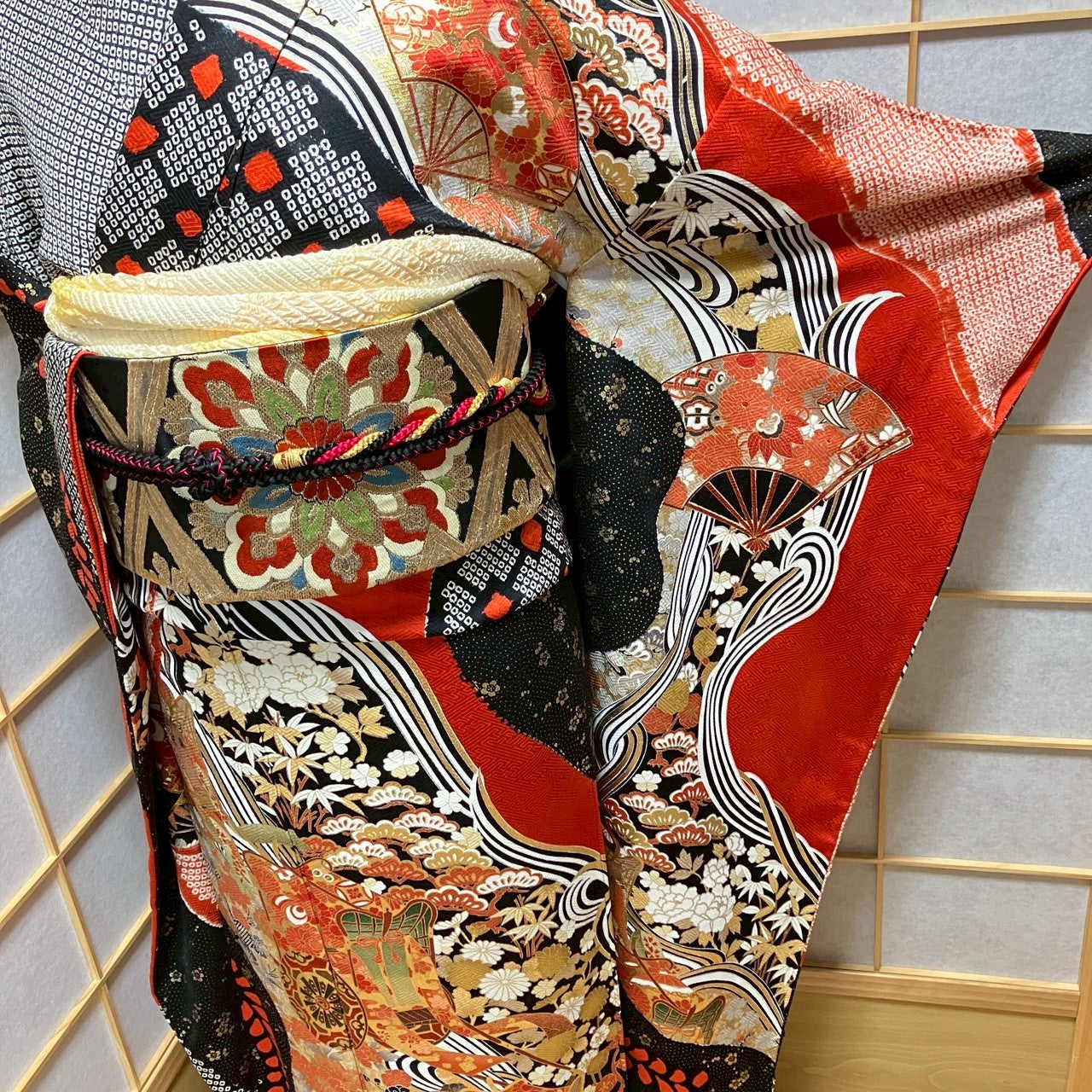 7109# Japanese Vintage Furisode Kimono Obi Obijime Obiage 4-Piece Set Silk Robe