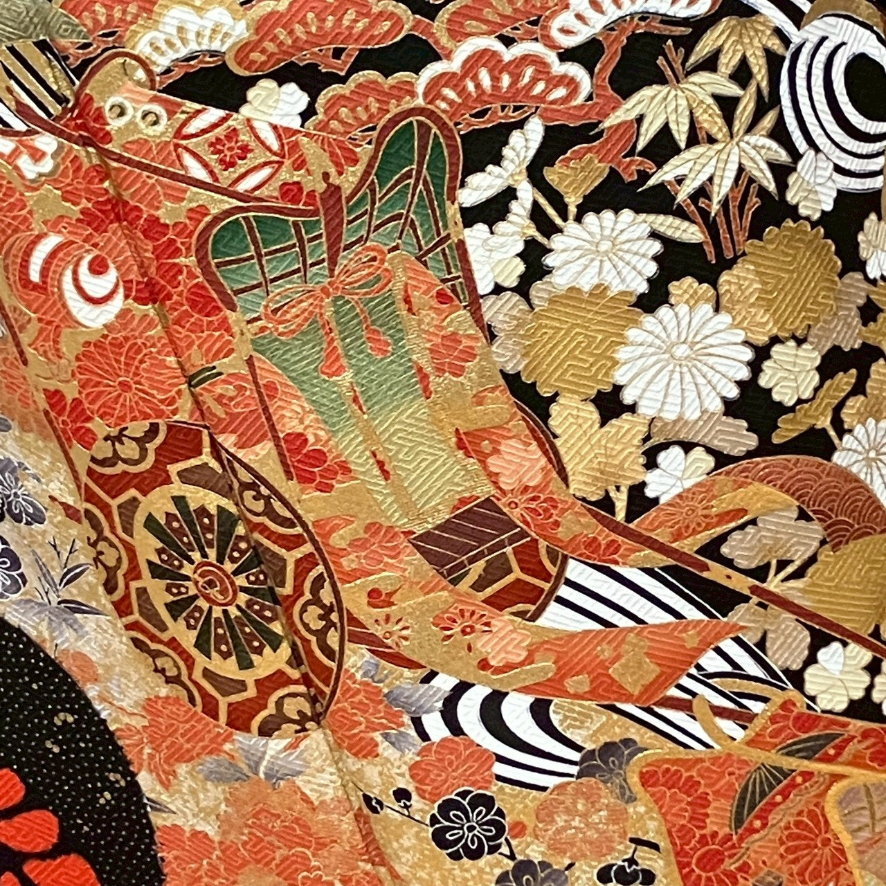 7109# Japanese Vintage Furisode Kimono Obi Obijime Obiage 4-Piece Set Silk Robe