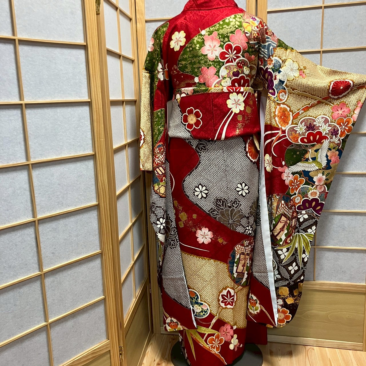 6783# Japanese Vintage Furisode Kimono Obi Obijime Obiage 4-Piece Set Silk Robe