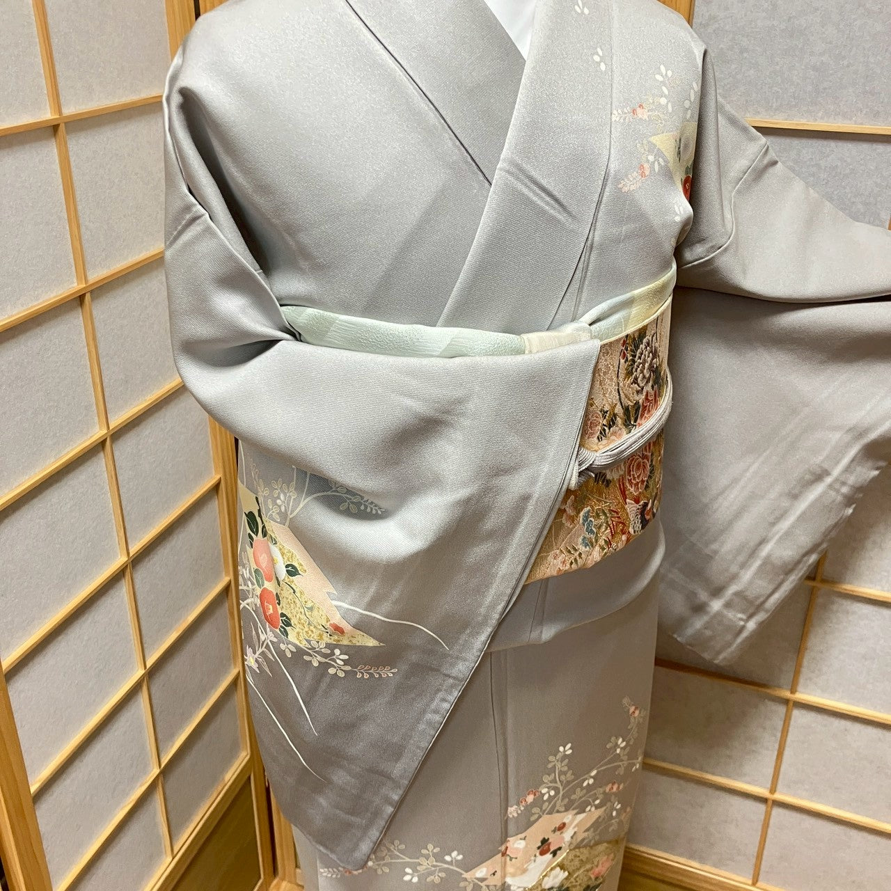 6785# Japanese Kimono Vintage Womens Silk Fabric Robe Kimono only sold Gray