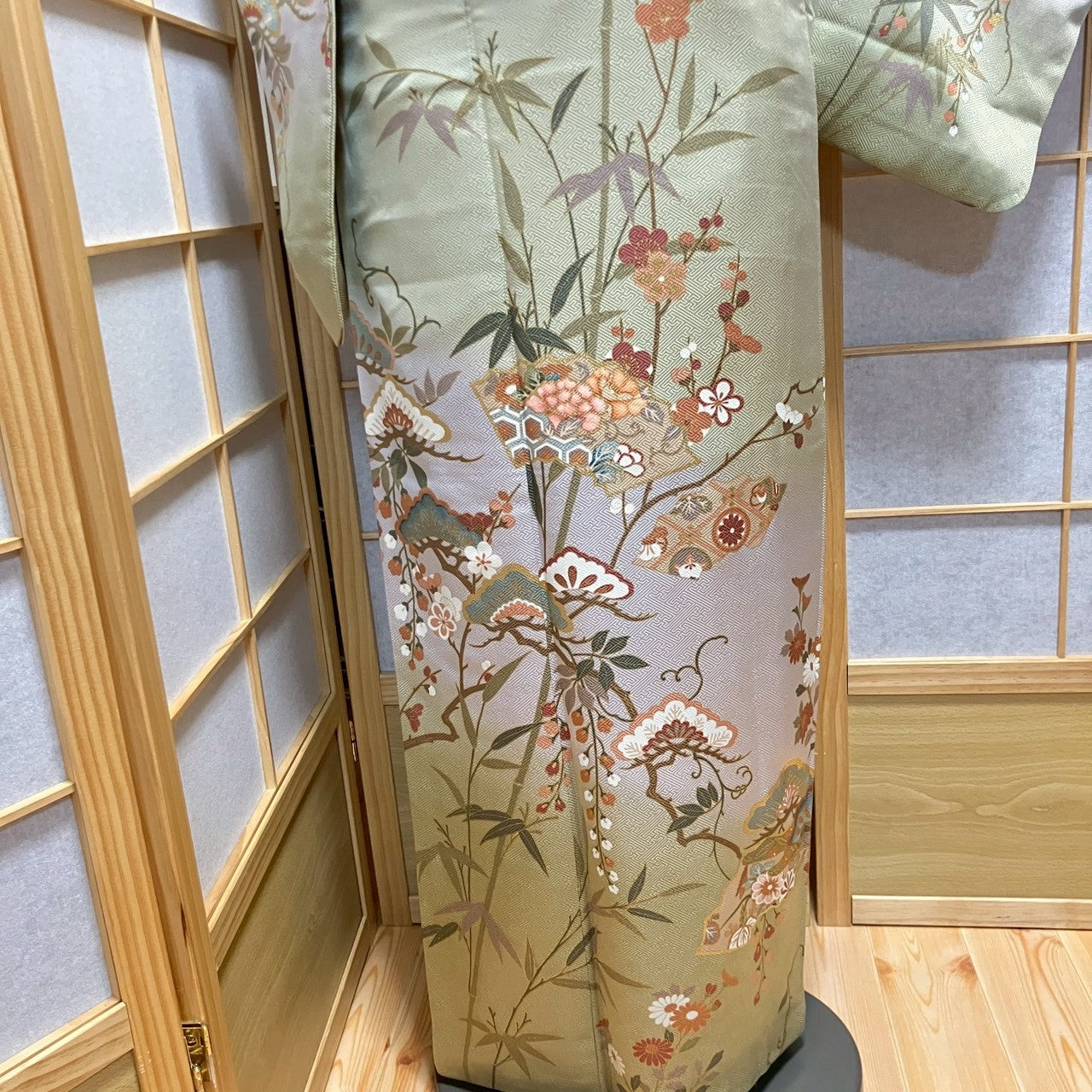 6784# Japanese Kimono Vintage Womens Silk Fabric Robe Kimono only sold