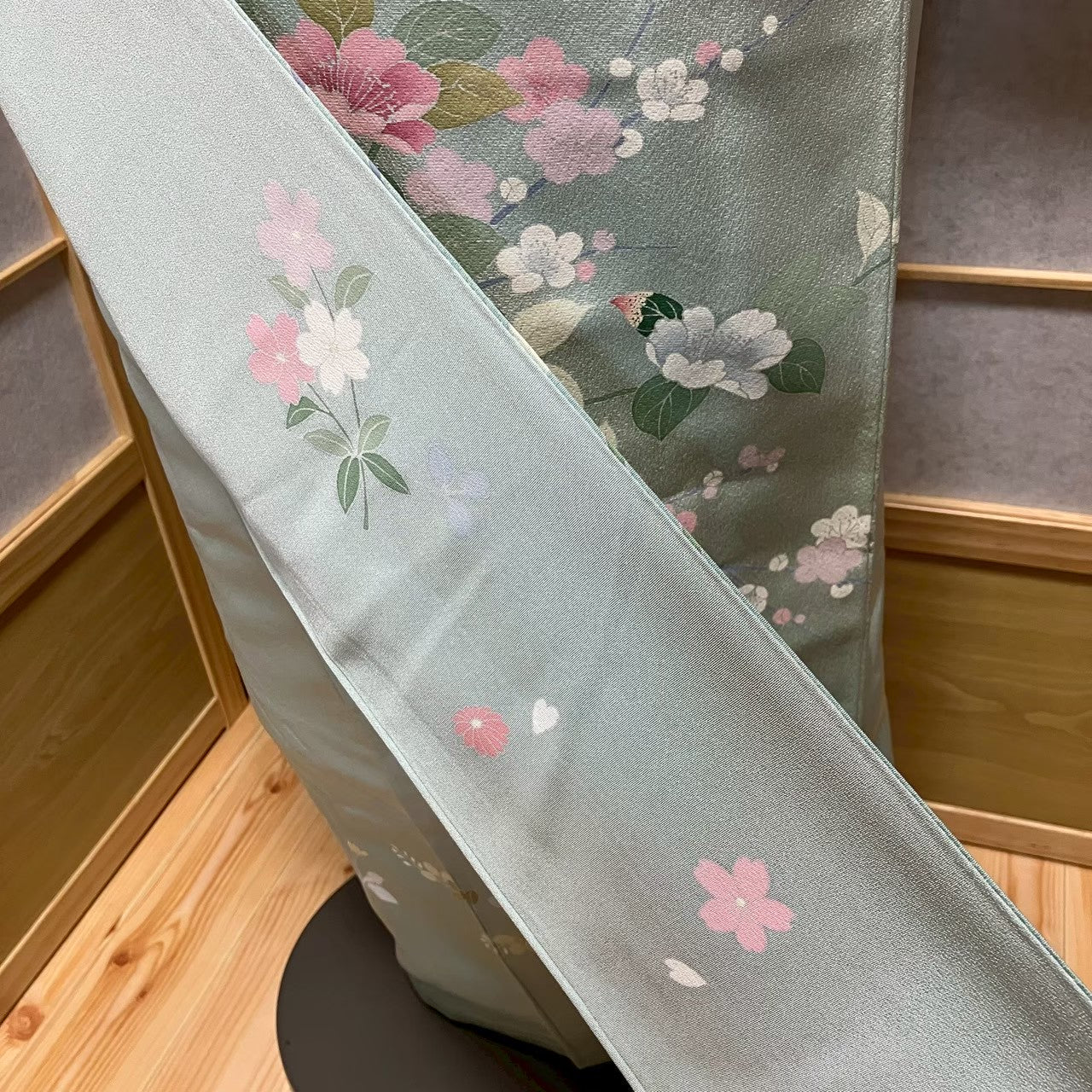 7166# Japanese Kimono Vintage Womens Silk Fabric Robe Kimono only sold