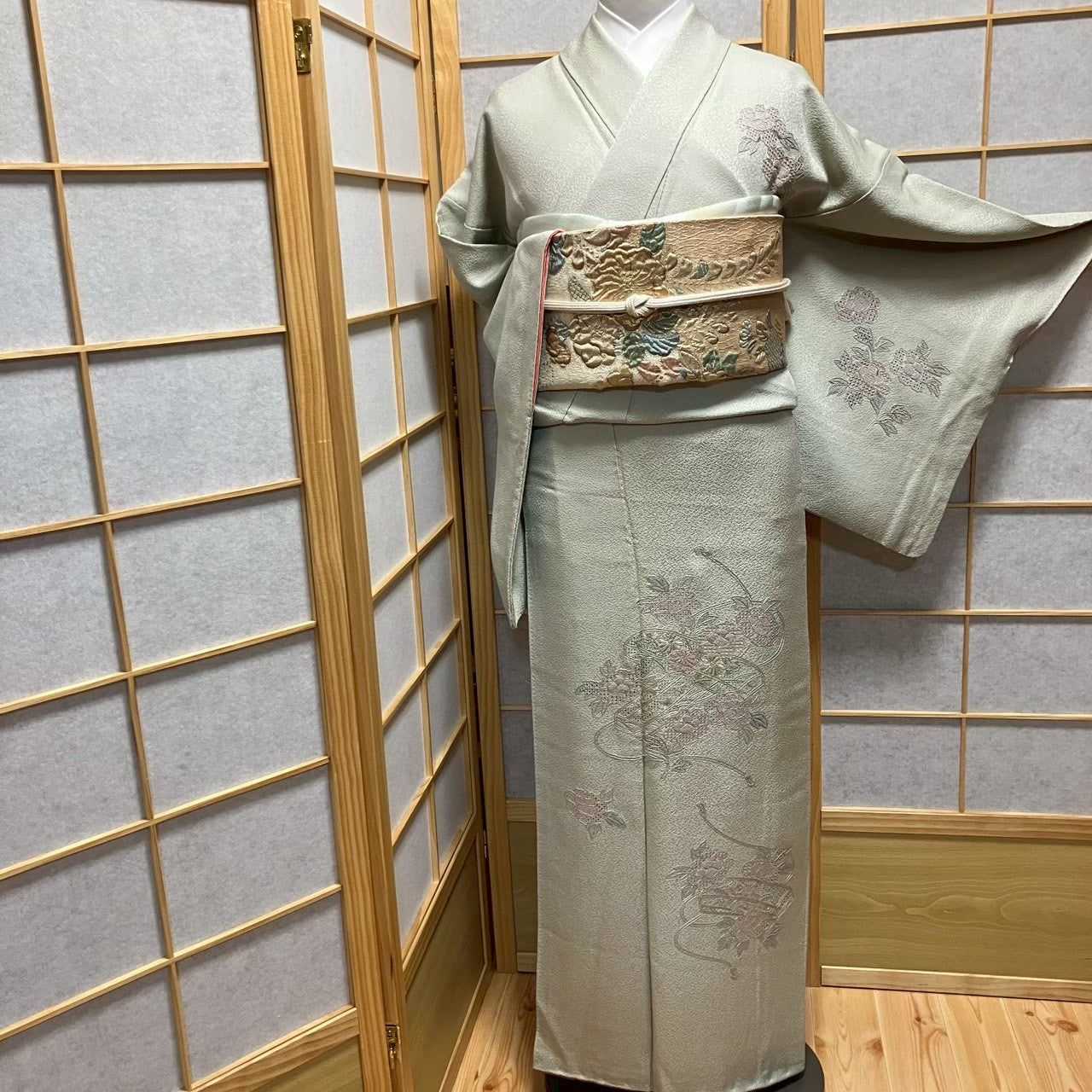 7168# Japanese Kimono Vintage Womens Silk Fabric Robe Kimono only sold