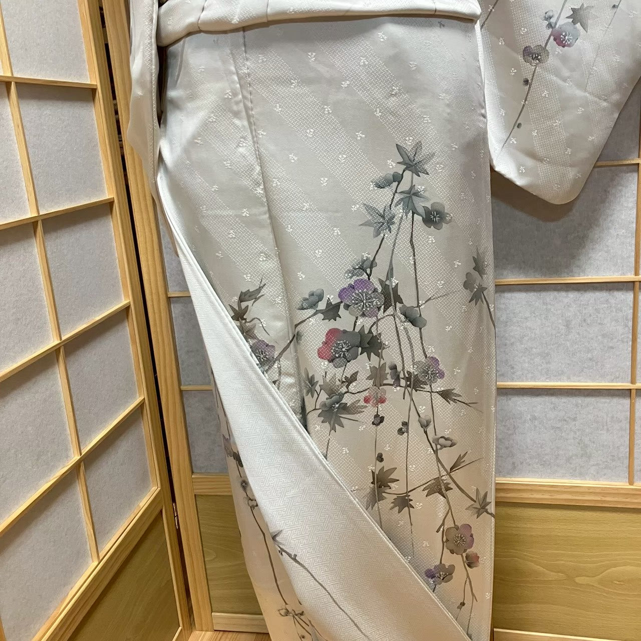 7164# Japanese Kimono Vintage Womens Silk Fabric Robe Kimono only sold