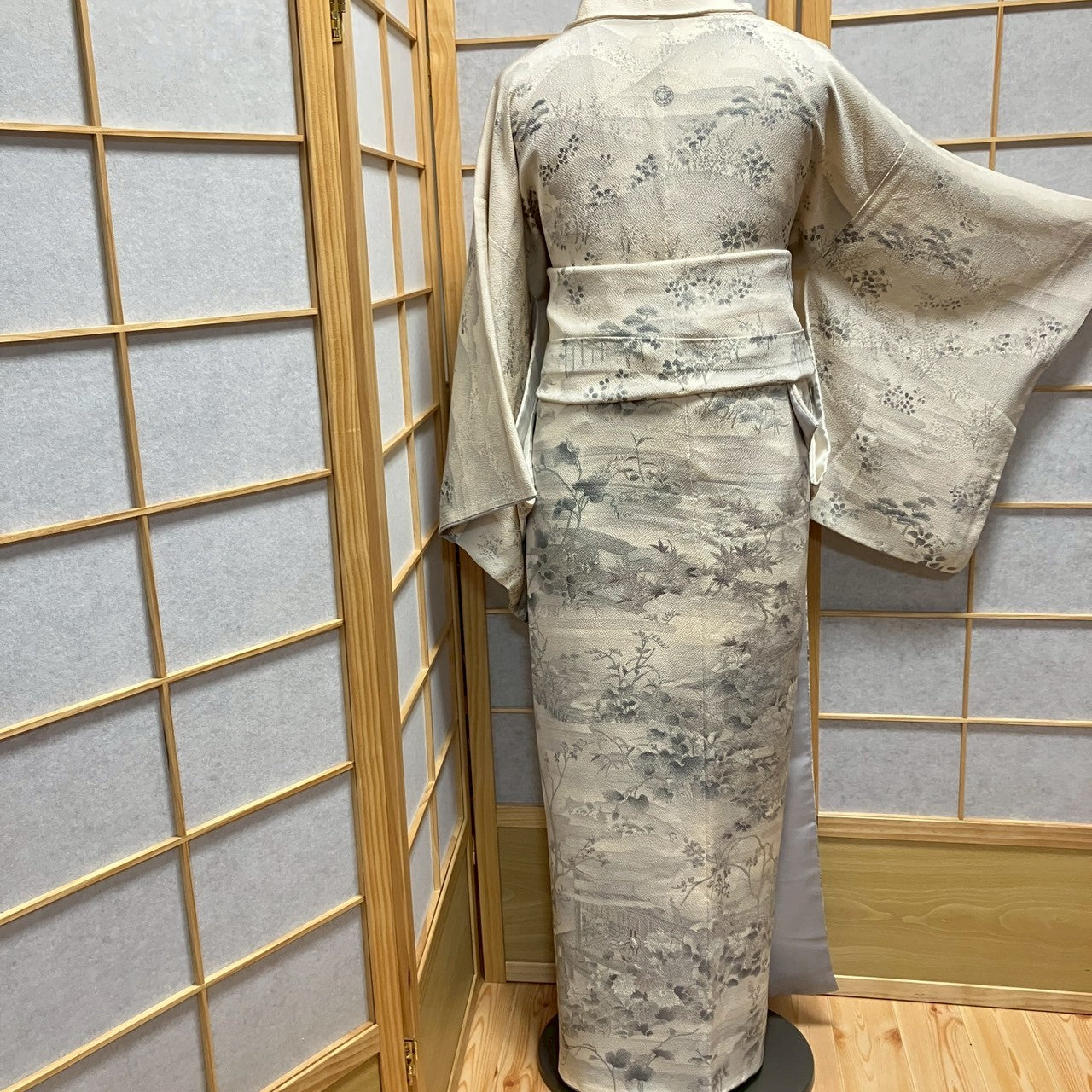 7115# Japanese Kimono Vintage Womens Silk Fabric Robe Kimono only sold