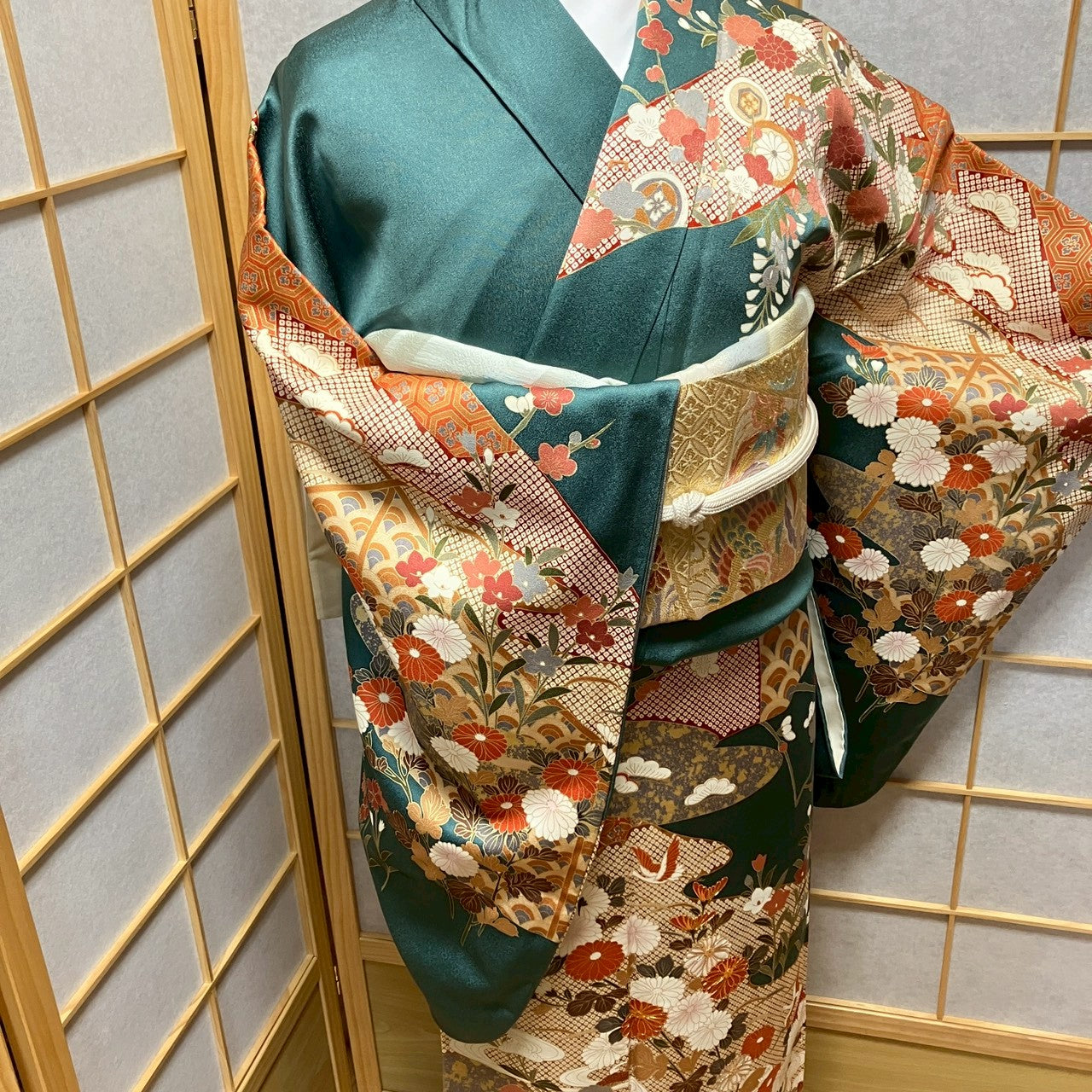 7128# Japanese Kimono Vintage Womens Silk Fabric Robe Kimono only sold
