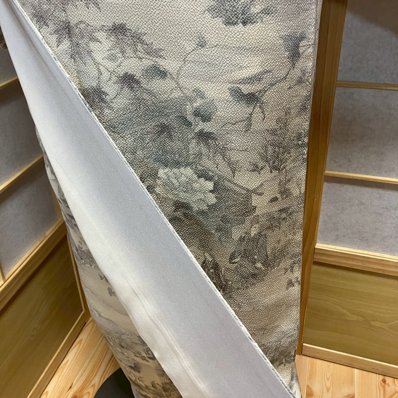 7115# Japanese Kimono Vintage Womens Silk Fabric Robe Kimono only sold