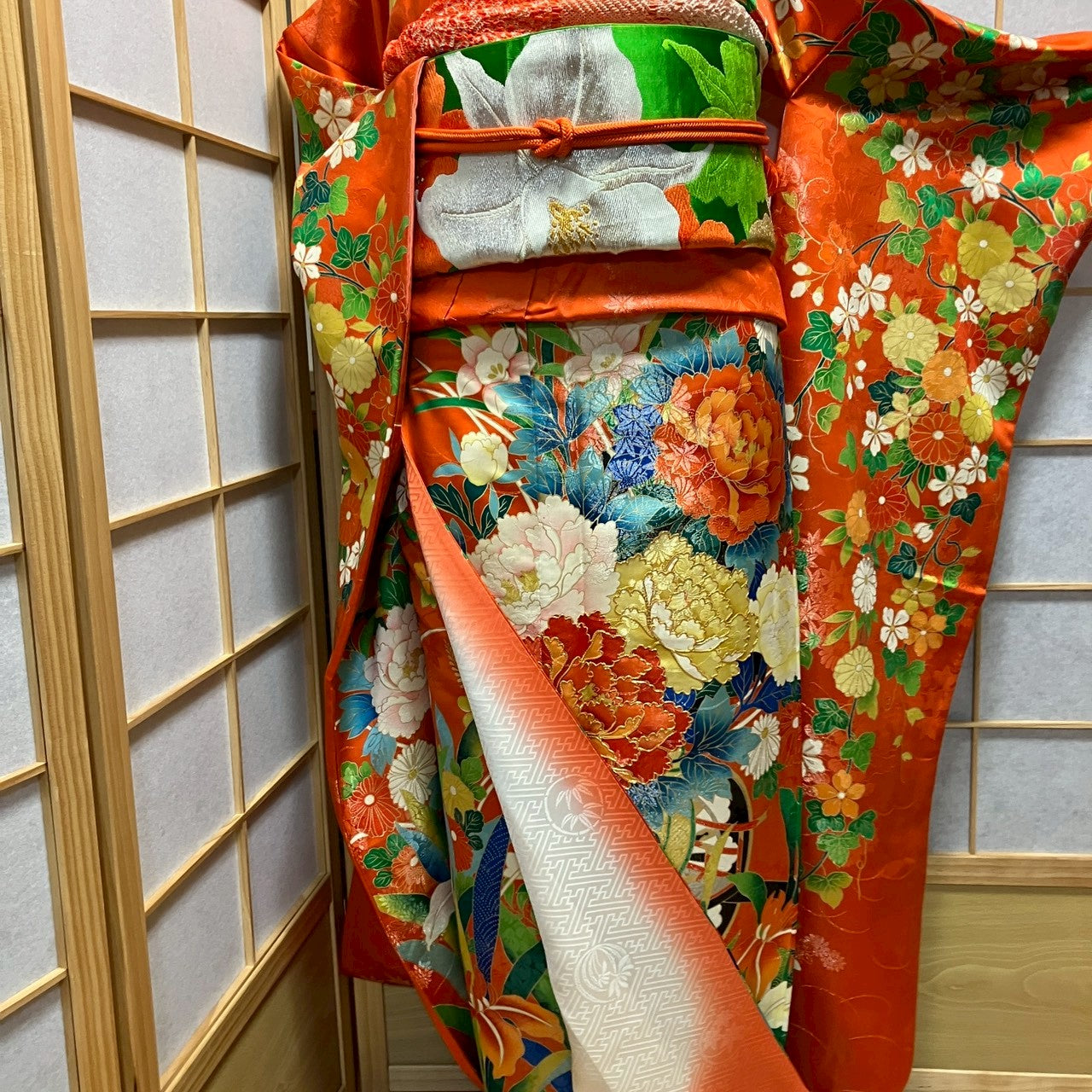 7122# Japanese Vintage Furisode Kimono Obi Obijime Obiage 4-Piece Set Silk Robe