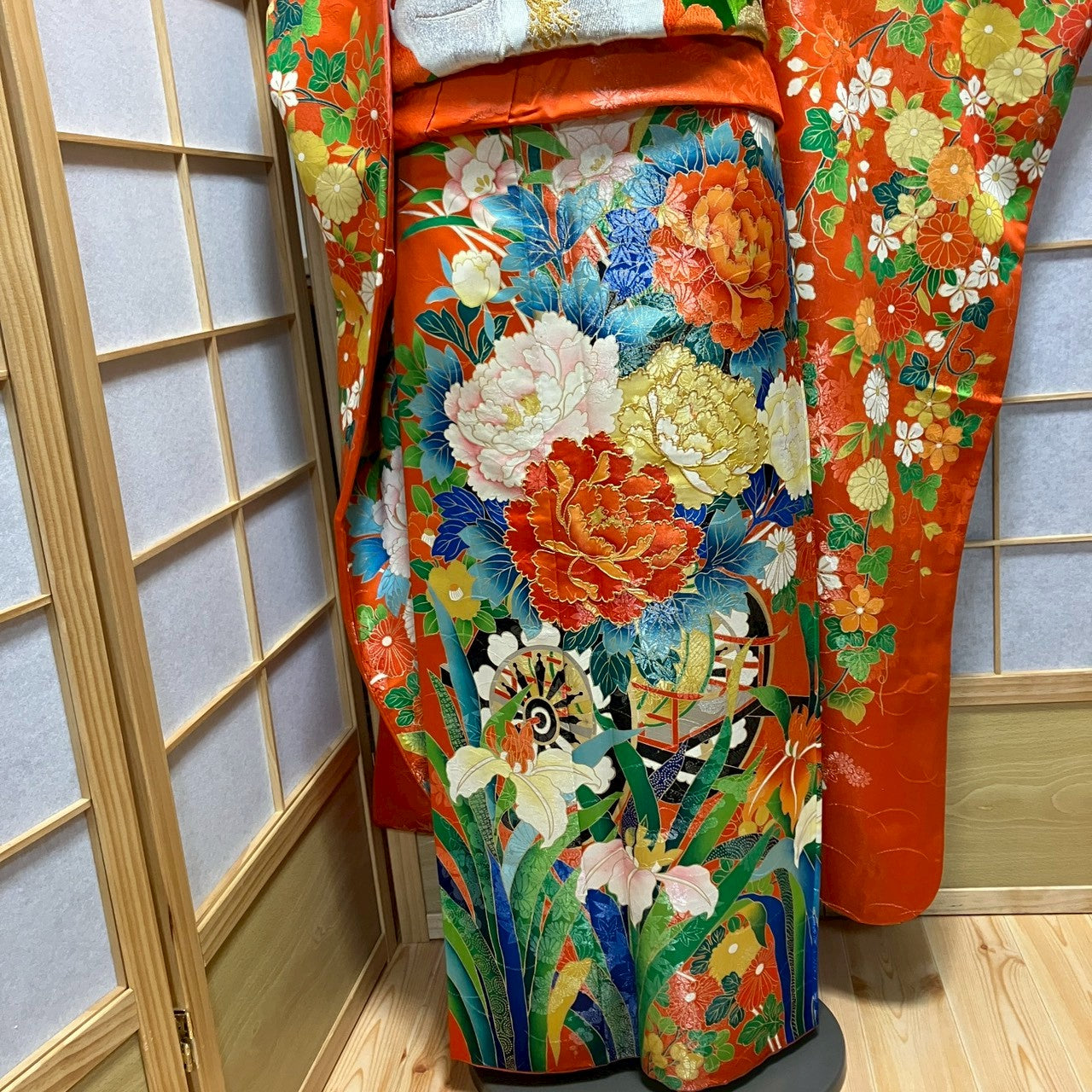 7122# Japanese Vintage Furisode Kimono Obi Obijime Obiage 4-Piece Set Silk Robe