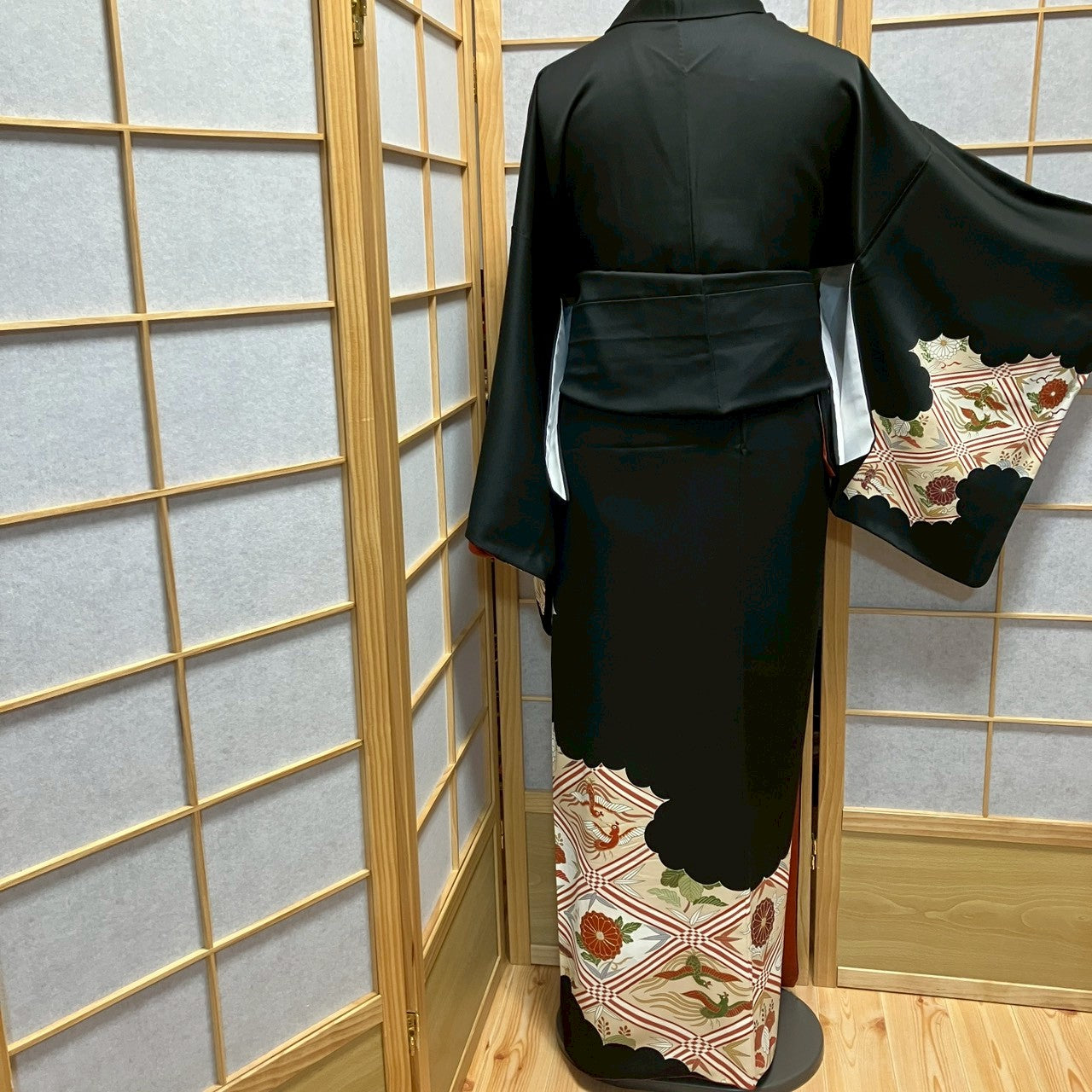 7139# Japanese Kimono Vintage Womens Silk Fabric Robe Kimono only sold Black