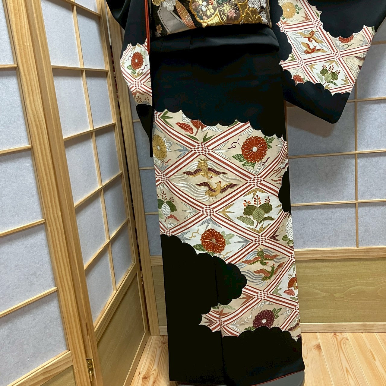 7139# Japanese Kimono Vintage Womens Silk Fabric Robe Kimono only sold Black