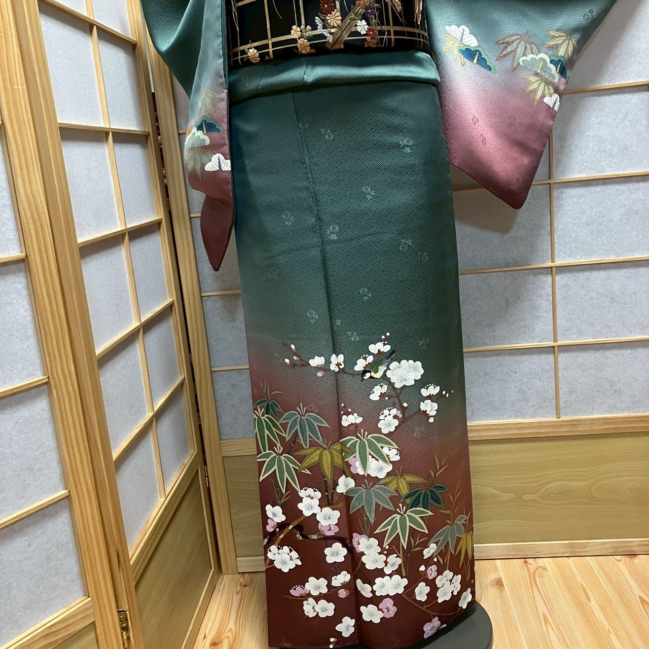 7140# Japanese Kimono Vintage Womens Silk Fabric Robe Kimono only sold