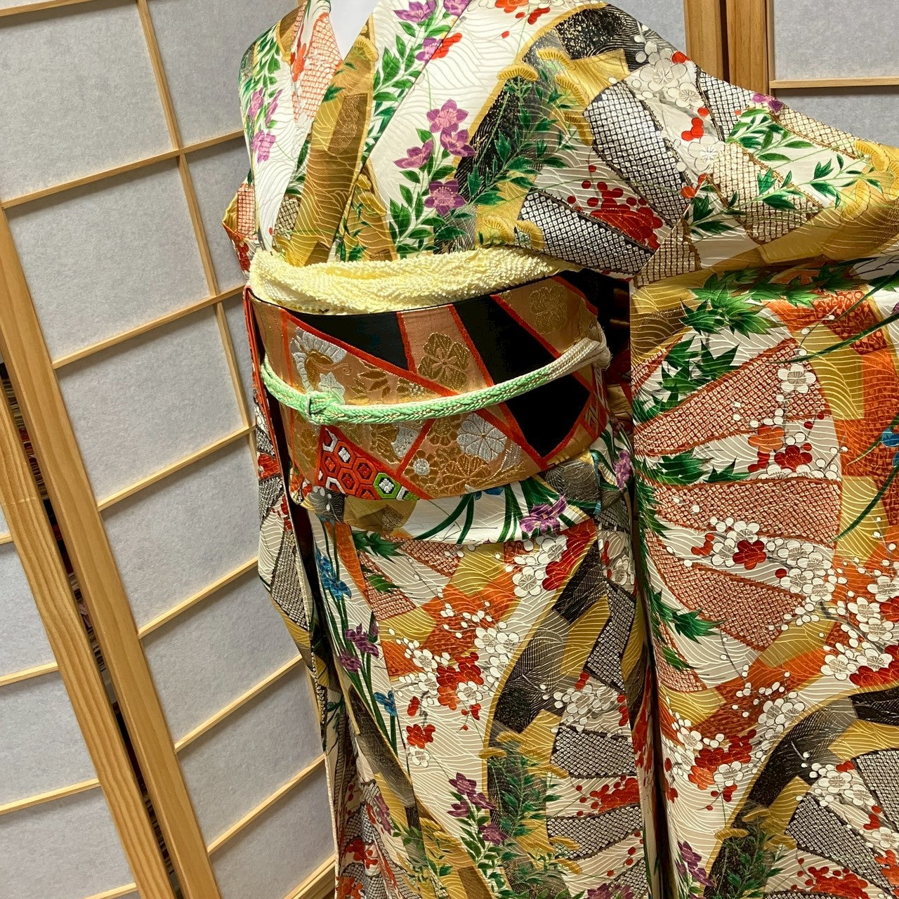 7142# Japanese Vintage Furisode Kimono Obi Obijime Obiage 4-Piece Set Silk Robe