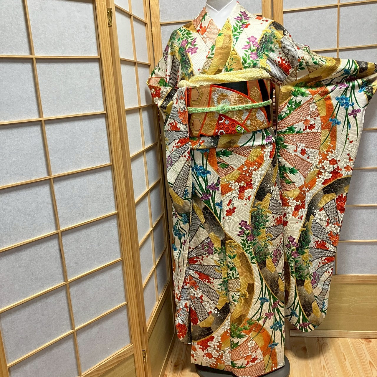 7142# Japanese Vintage Furisode Kimono Obi Obijime Obiage 4-Piece Set Silk Robe