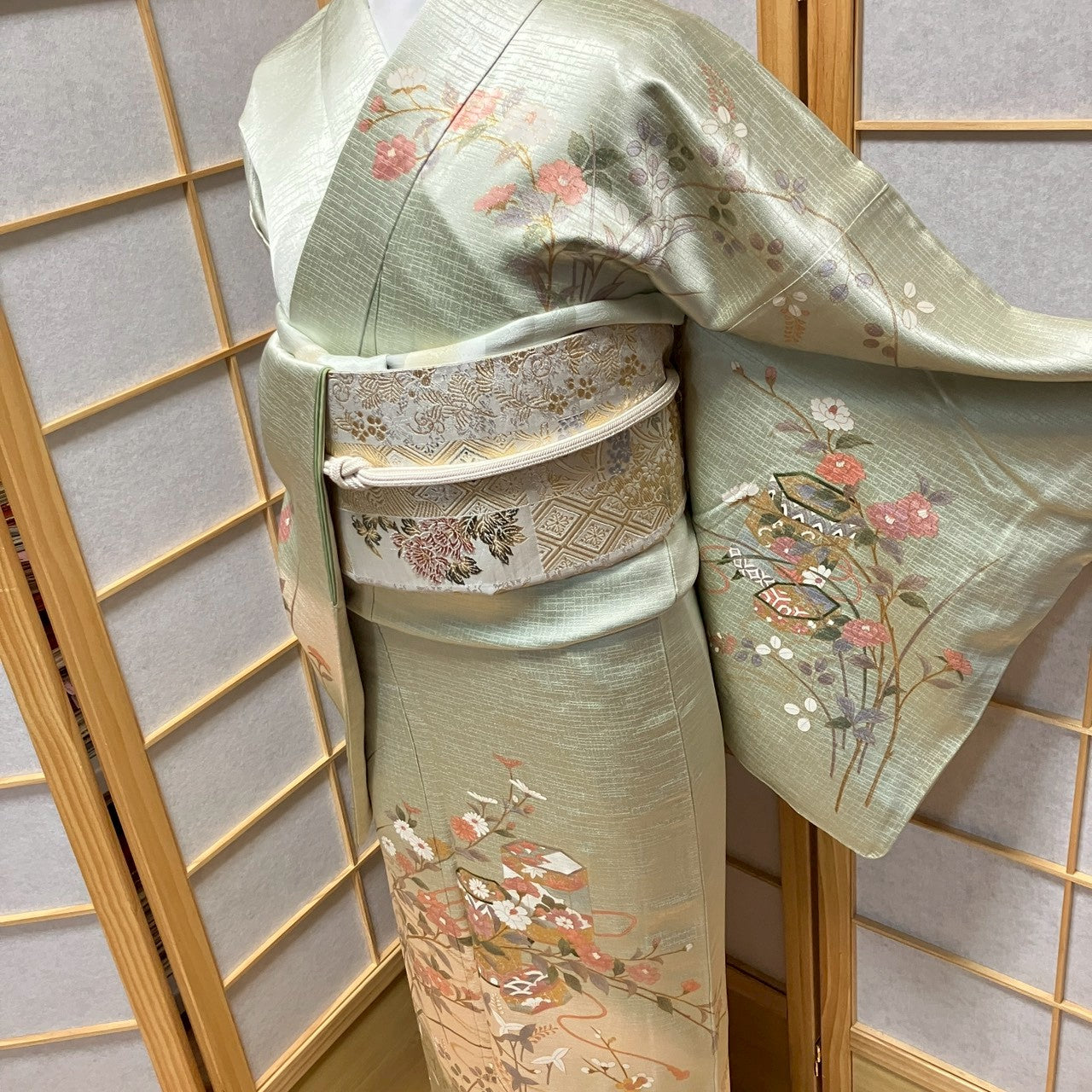 7146# Japanese Kimono Vintage Womens Silk Fabric Robe Kimono only sold